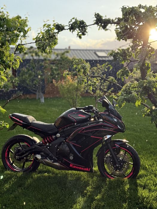 Мотоцикл Kawasaki EX 650