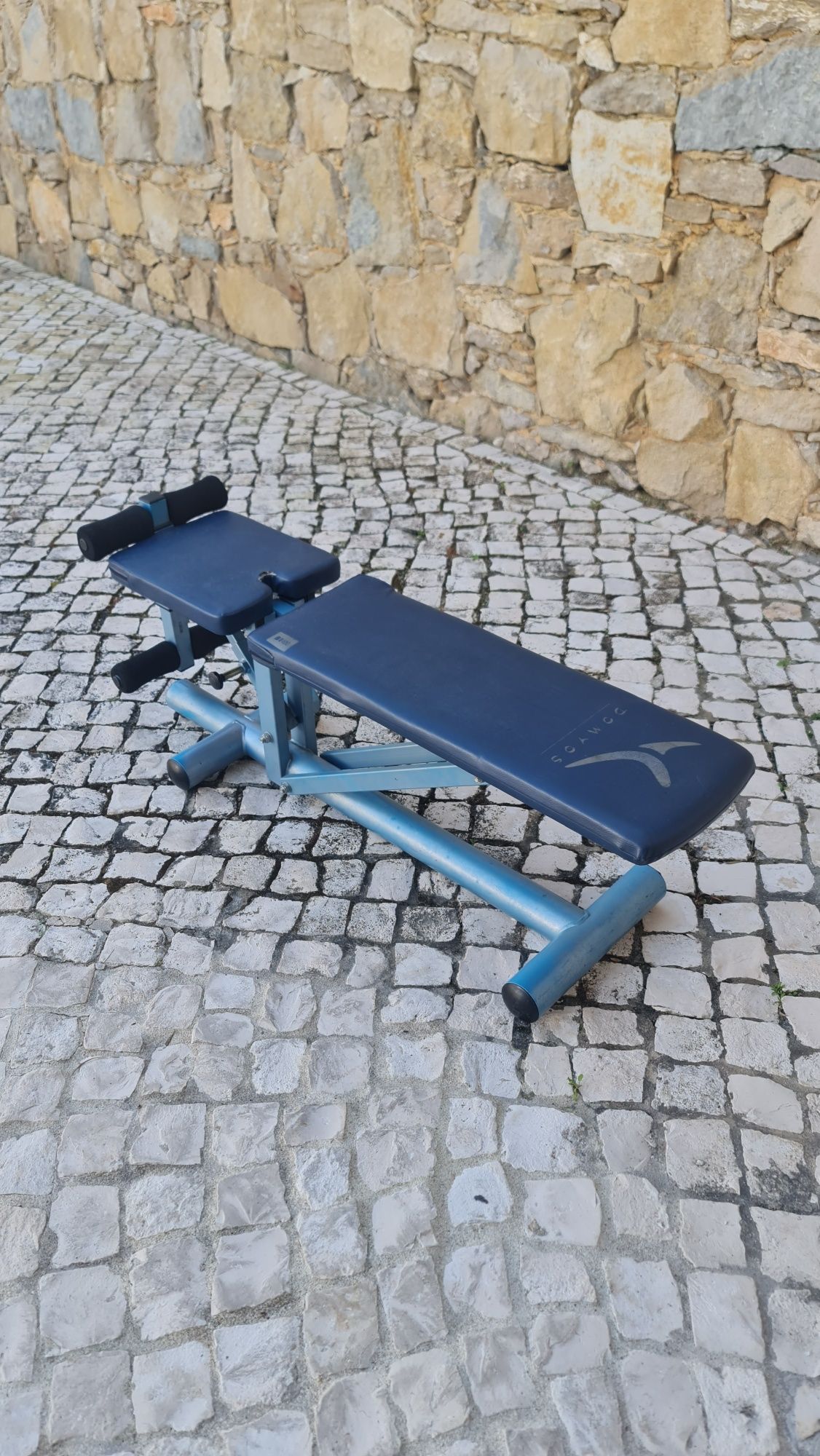 Maquina aparelho musculacao  pesos