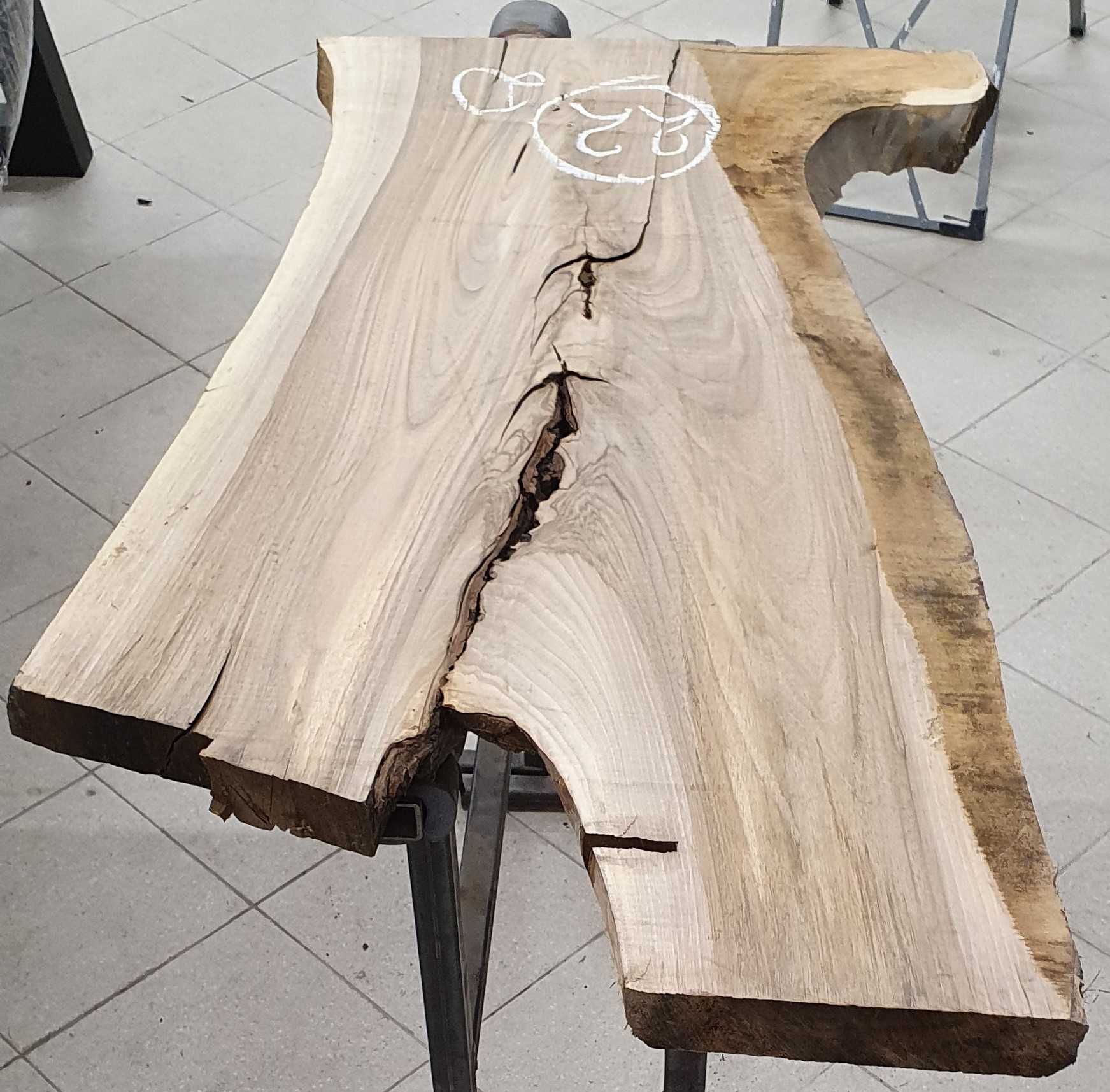 Deska blat stołu żywica monolit live edge orzech włoski 22D