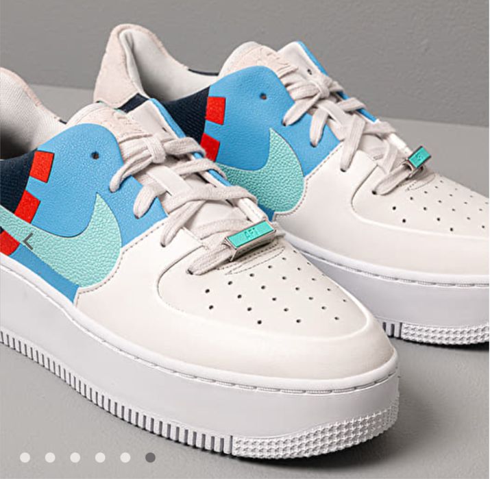 NIKE Air Force 1 Low