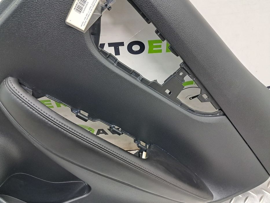 Обшивка двери карта дверная задняя правая NISSAN ROGUE Sport 17-