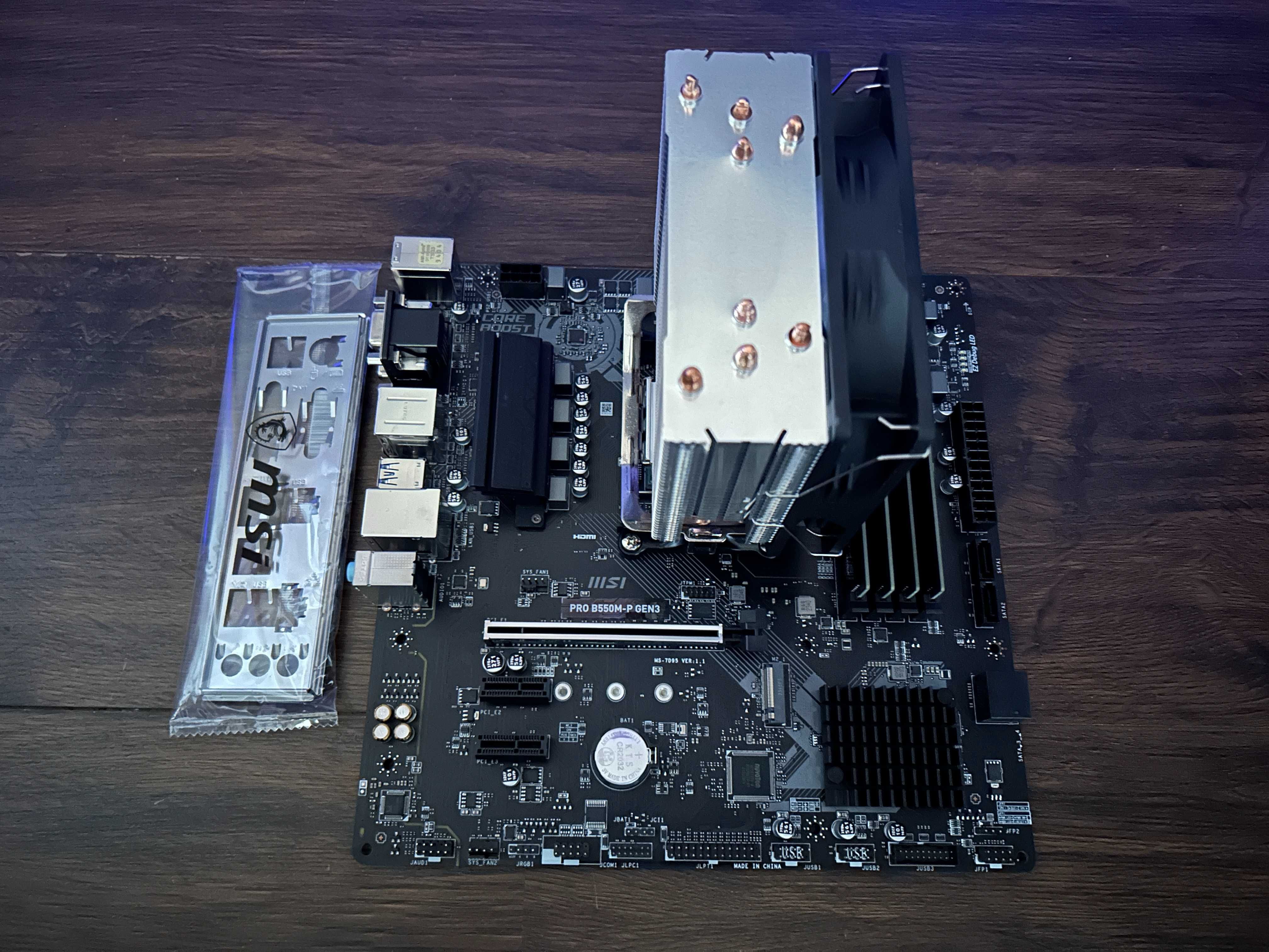 Бесплатная доставка! Комплект Ryzen 7 5700X/16GB DDR4 3000 Новый!