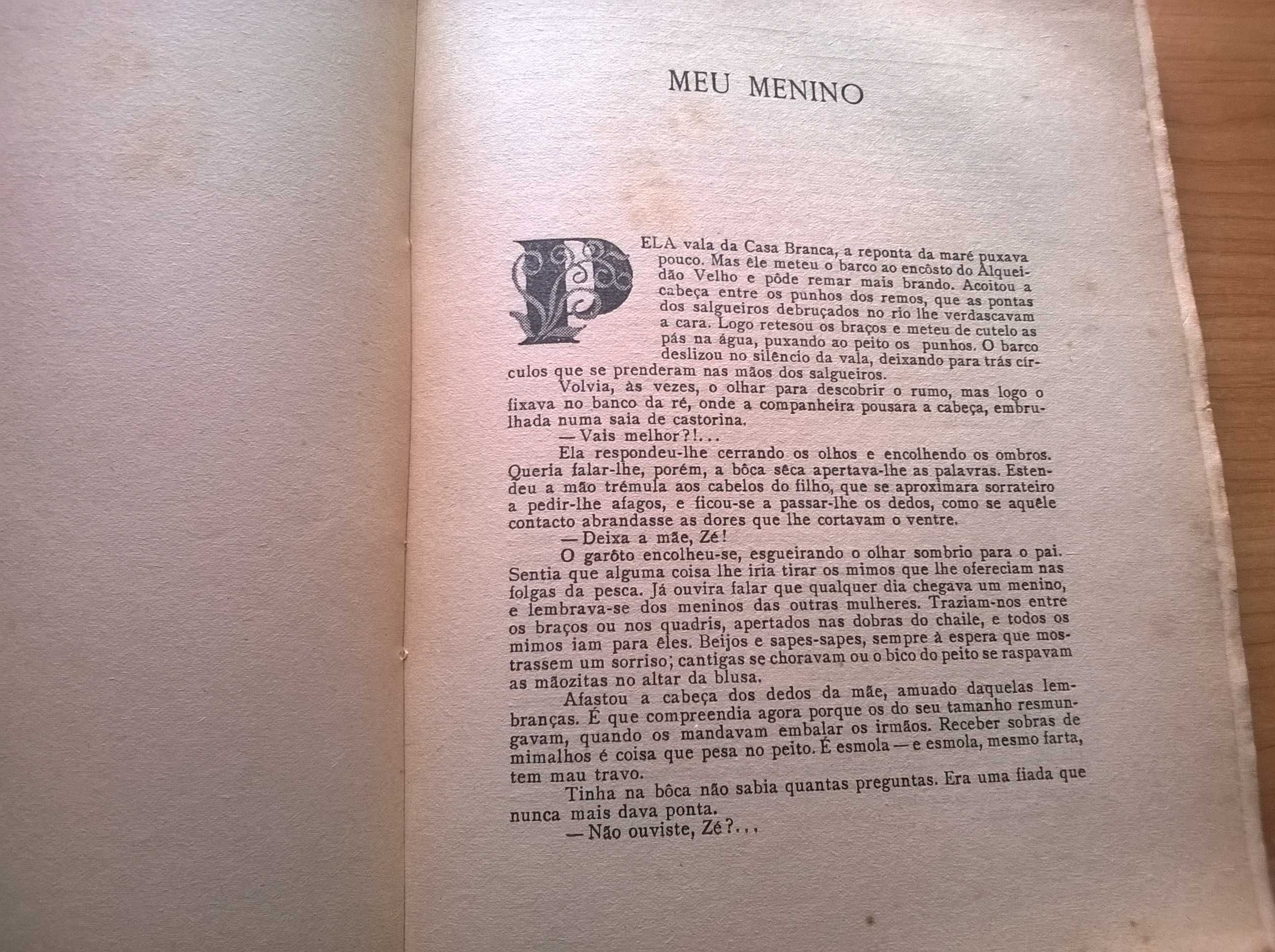 Livro com Gaibéus, Marés e Avieiros - Alves Redol