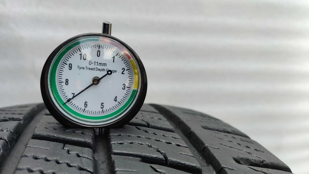 Opona Całoroczna 215/65/16C Goodyear 7mm