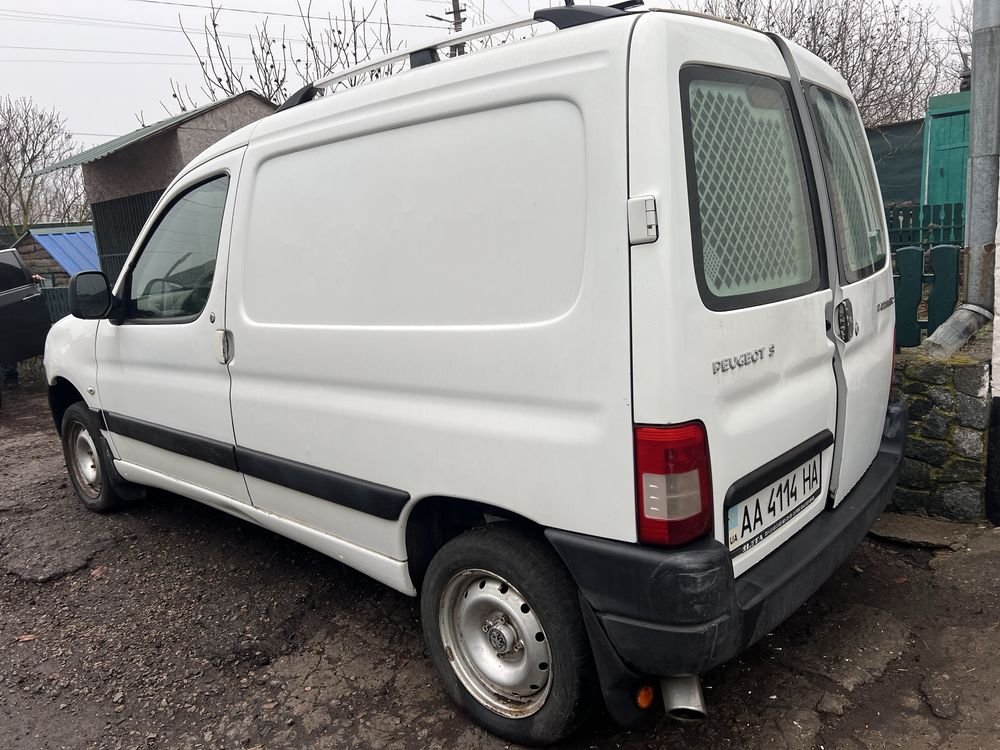 продаю авто Пежо Партнер 2006