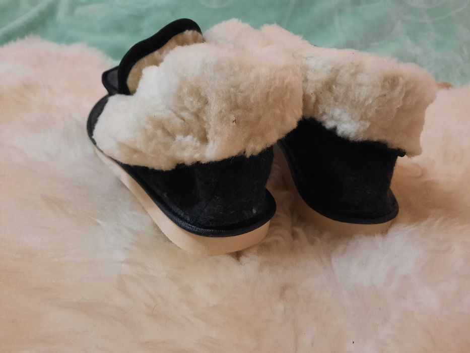 Чоловічі кімнатні чуні-калоші з овчиною (із задником), тапочки-чуні