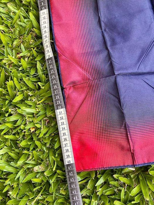 Lenço Christian Dior em Seda Azul e Vermelho