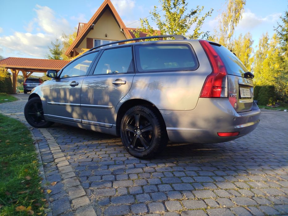 Volvo V50 2,4 Szwajcaria szary na czasie