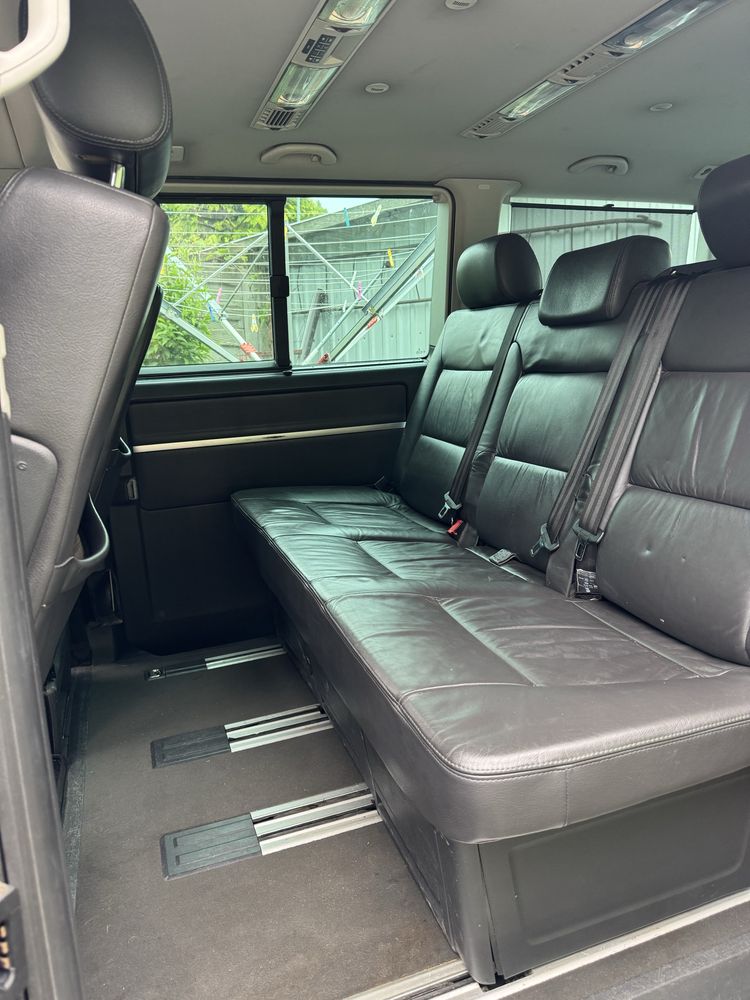 VW T5 Multivan 2006 r 2,5 TDI