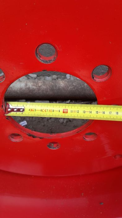 Felgi r 28 zetor Ursus MF Renault fendt jd ford pełne