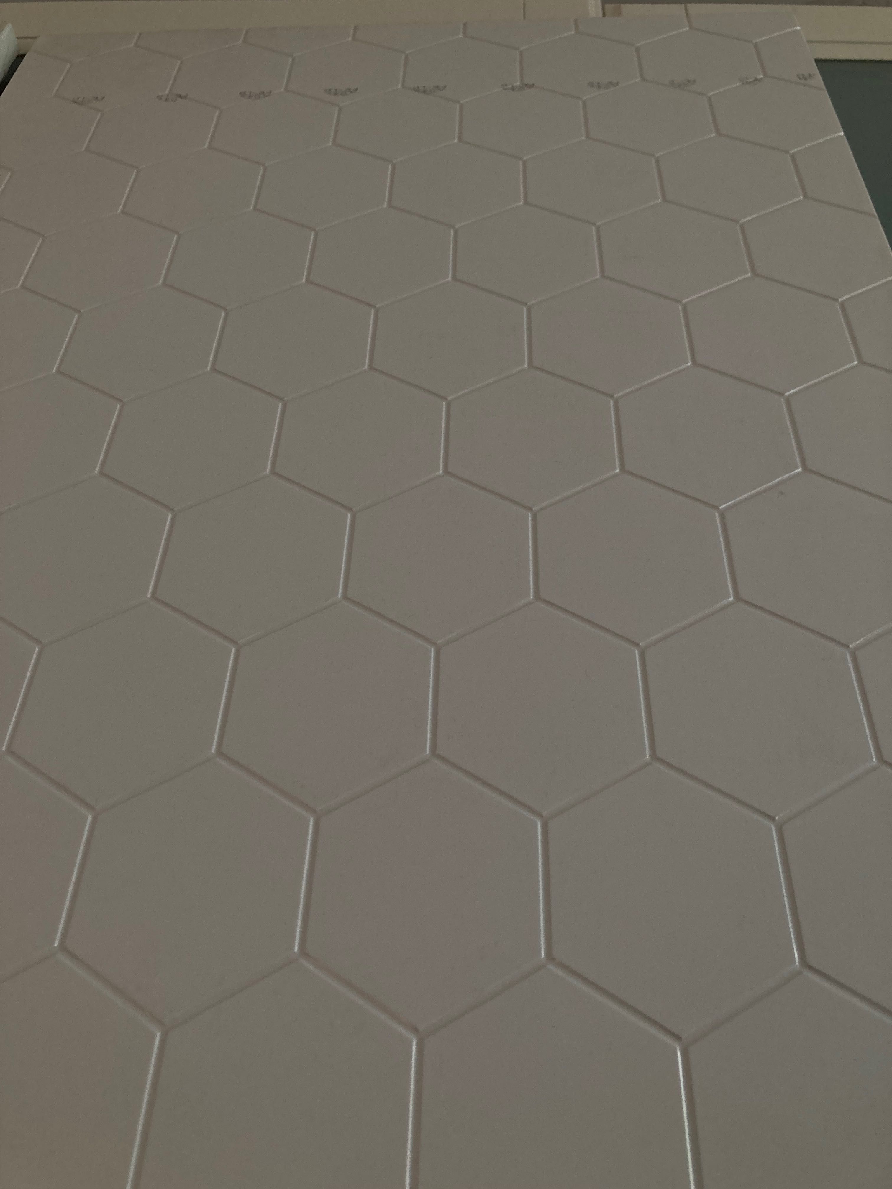 Drzwi do szafy Vestfossen białe wzór hexagon