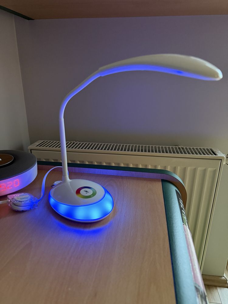 Lampka biurkowa LED RGB