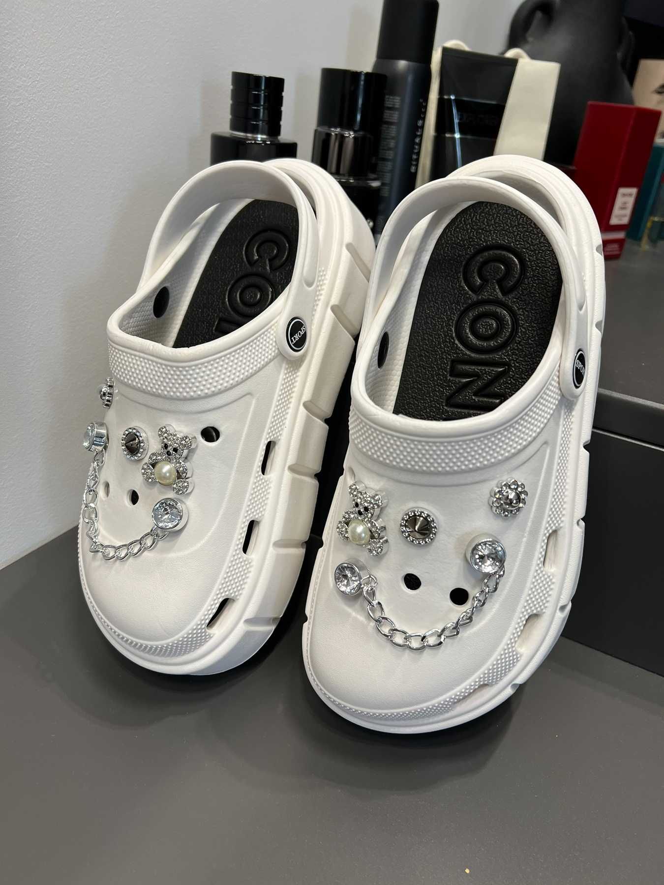 Женские кроксы на высокой платформе white