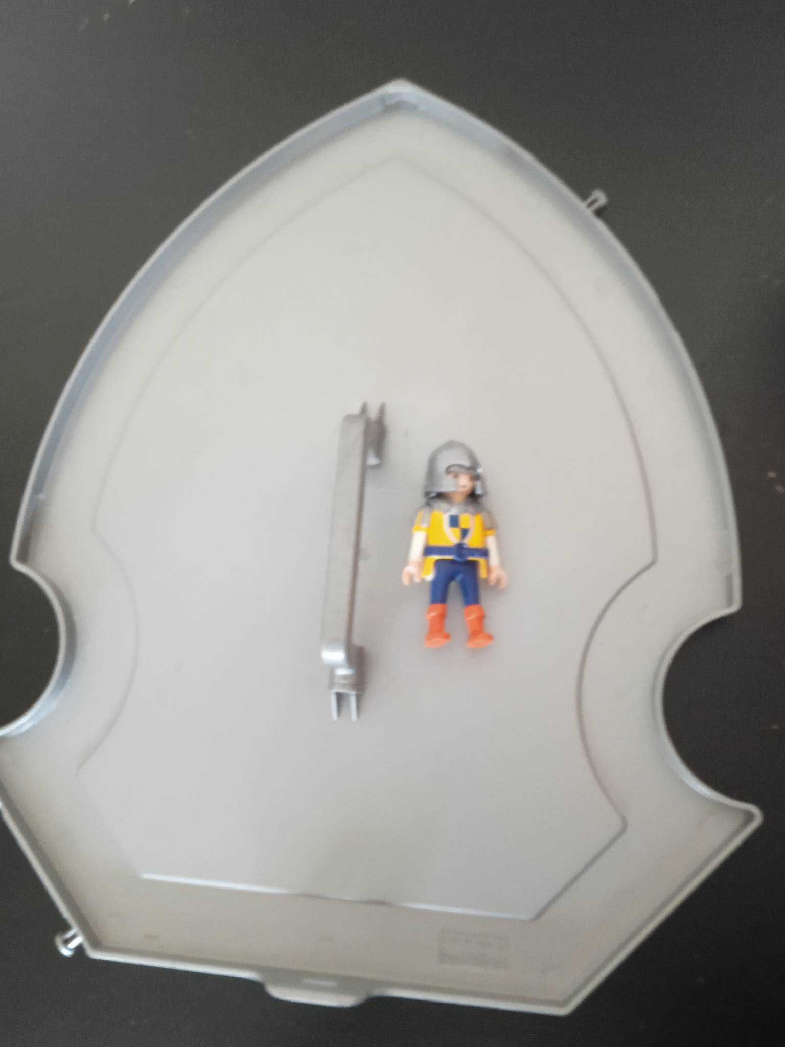 Forteca Rycerska + Tarcza Playmobil