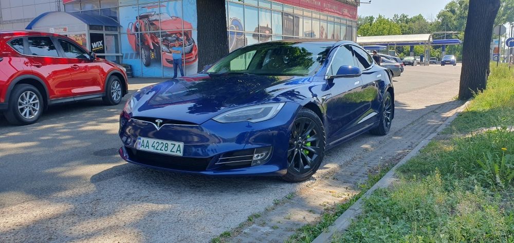 Продається Tesla model s