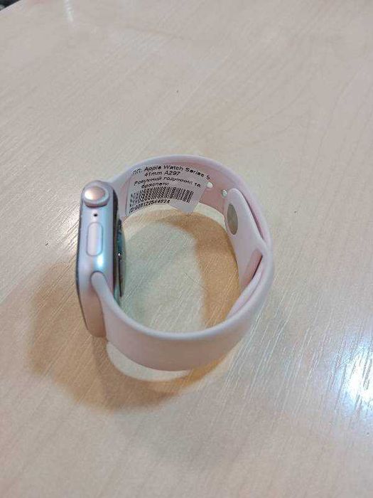Смарт годинник Apple Watch Series 9 41mm A2978