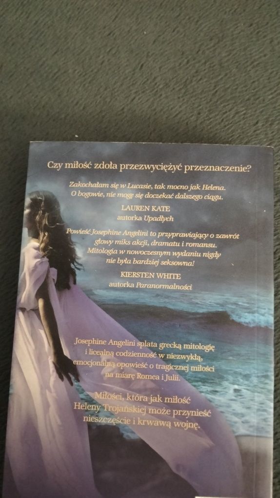 Josephine Angelini Spętani przez Bogów
