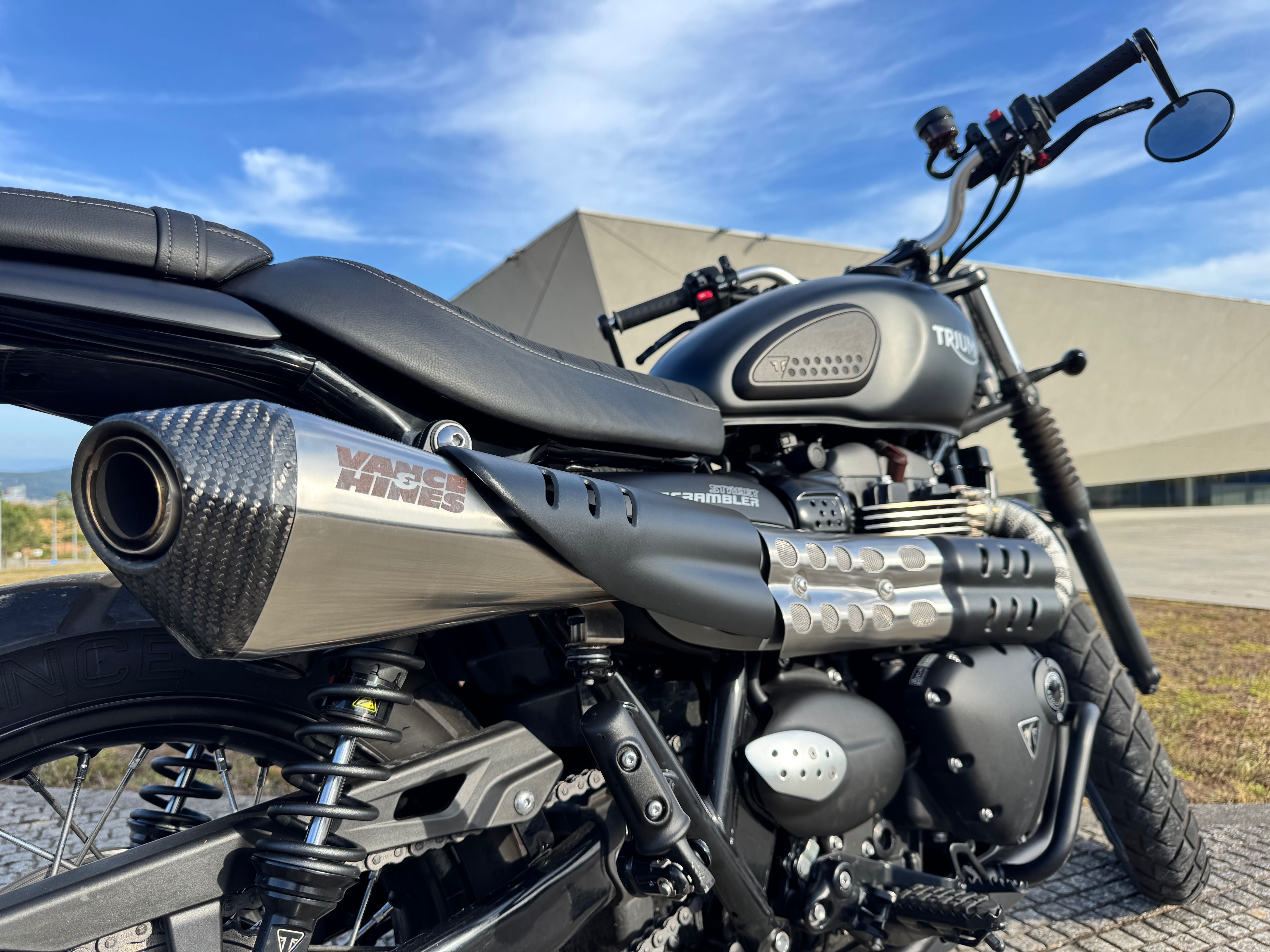 Triumph Street Scrambler 2021 | 7.000Km | Muitos extras