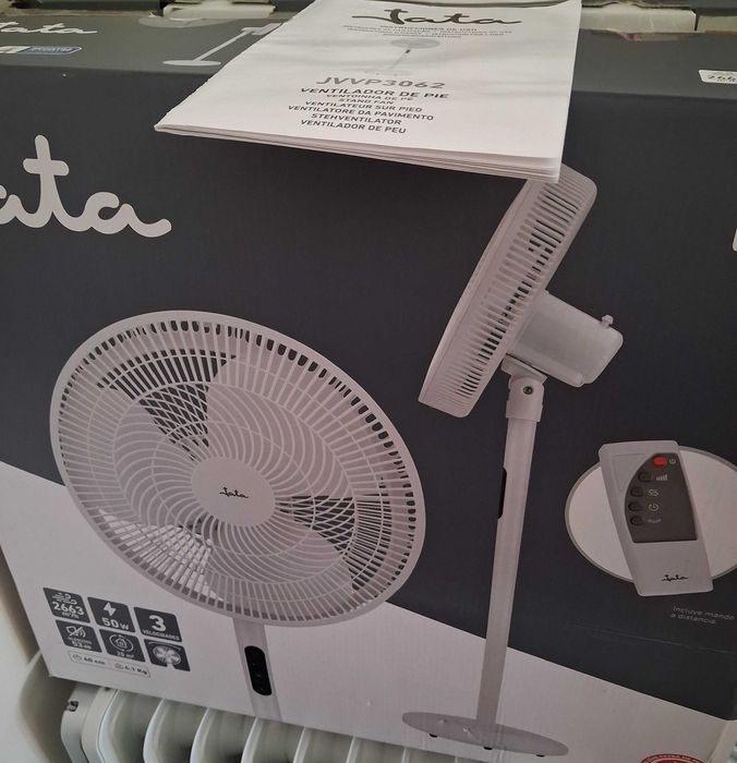 Ventoinha de pé com comando