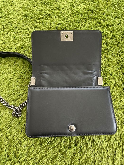 Torebka damska skórzana pikowana czarna