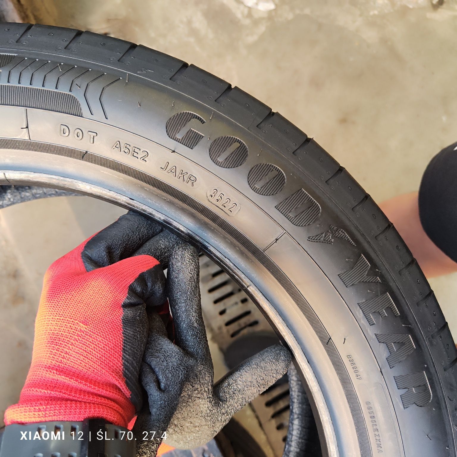 Goodyear efficient grip 215/55/18 para