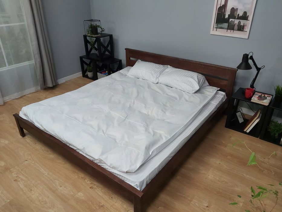 Ліжко двоспальне.ліжко дерев'яне