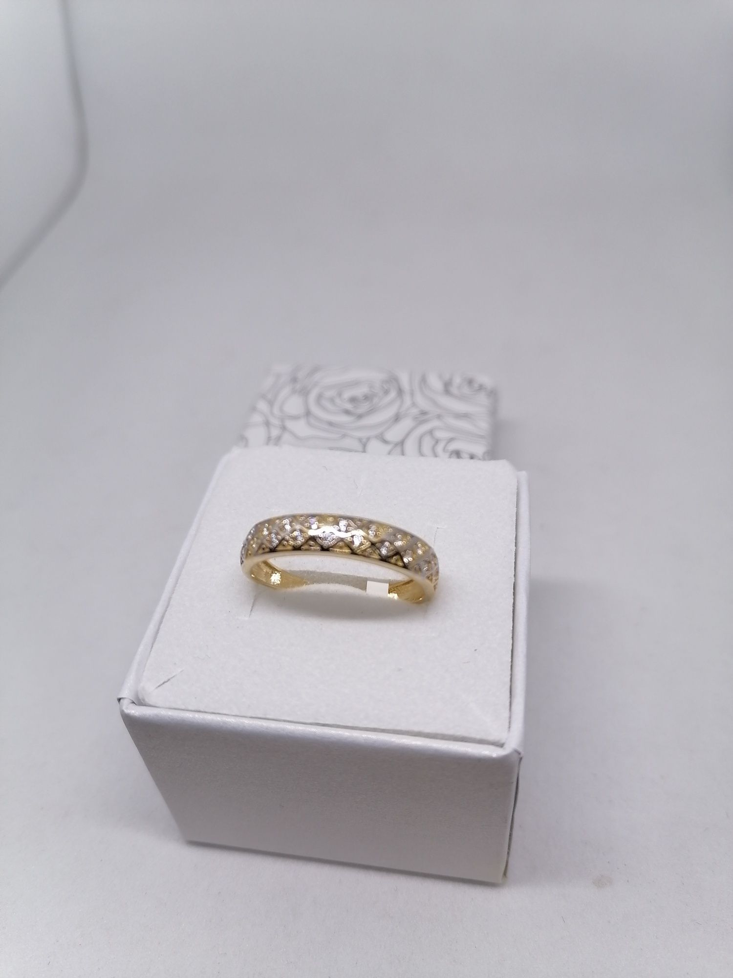 Złoty pierścionek złoto 585 rozmiar 18