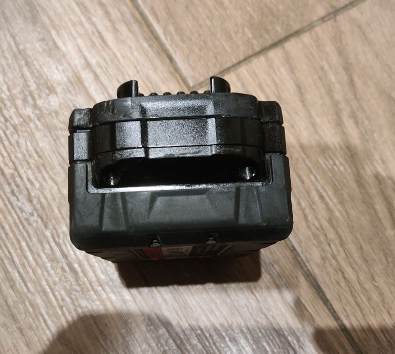 Milwaukee symulator bateria