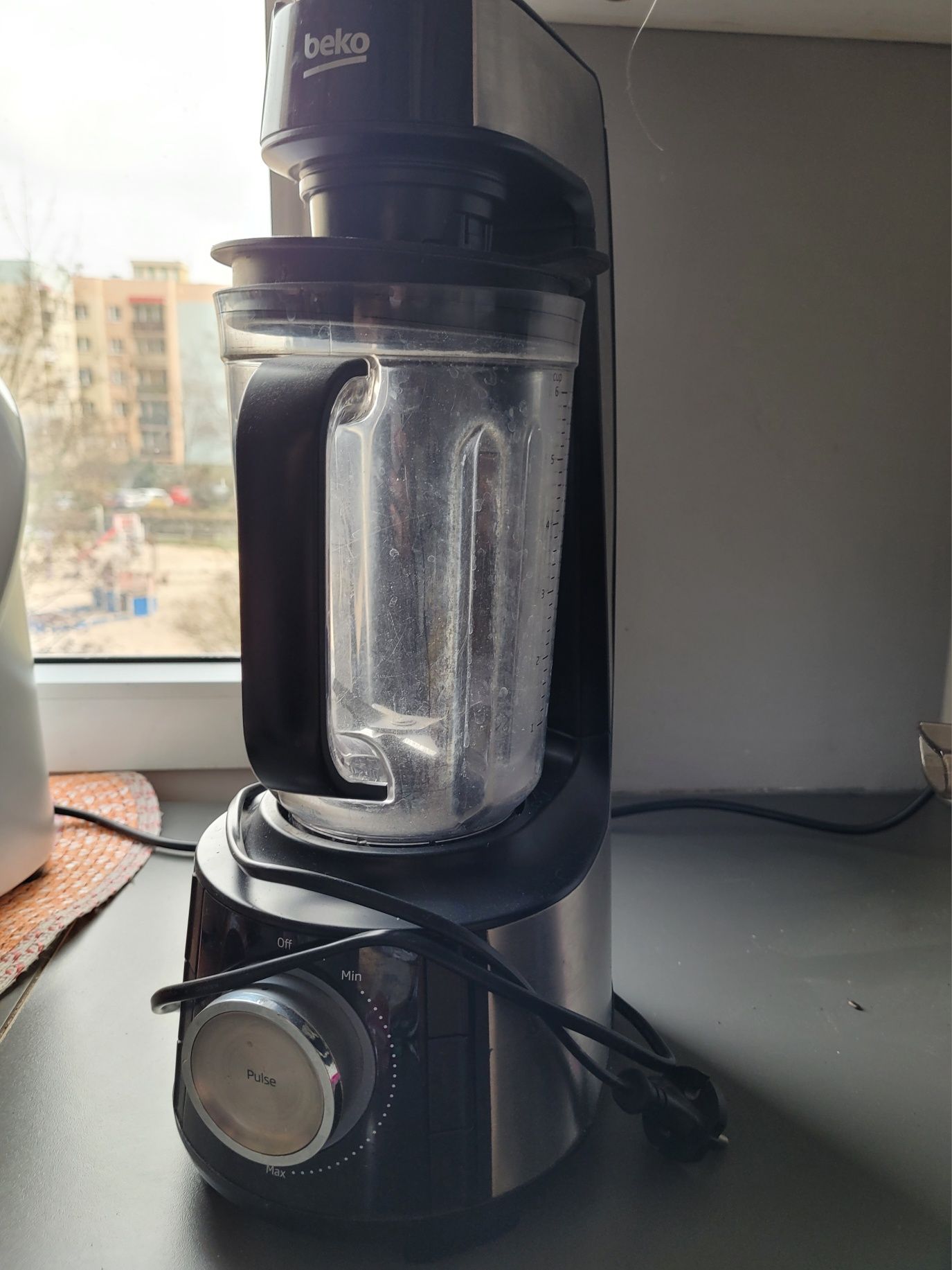 Mikser wysokoobrotowy Beko