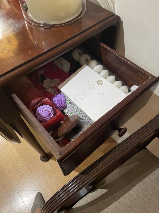 Mesa de jantar de abas em madeira