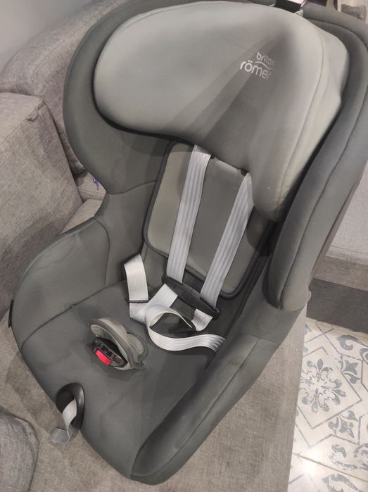 Дитяче автокрісло Britax-Romer, модель TRIFIX2 i-SIZE, 9 місяців - 4 р