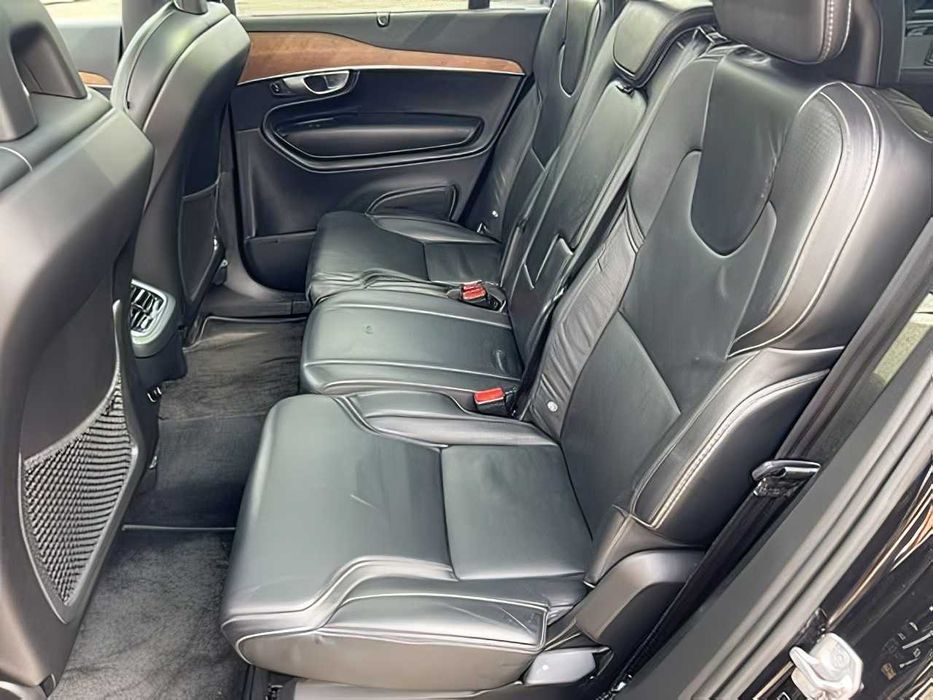 Volvo XC90      2017