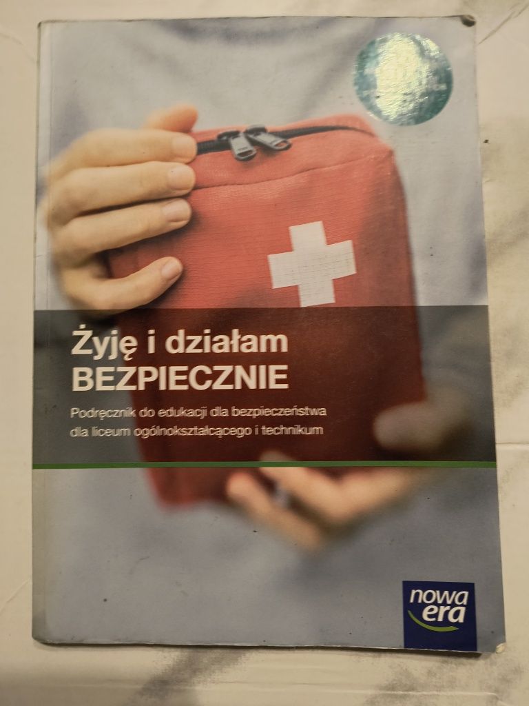 Sprzedam książki do technikum i liceum