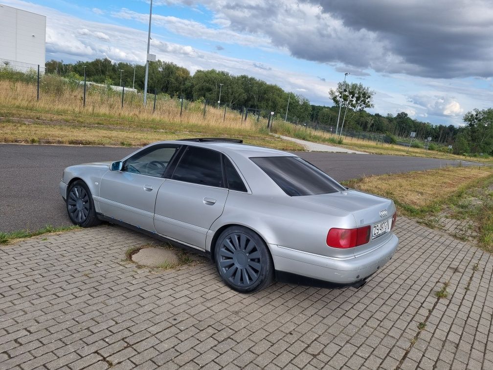 Audi A8 D2 4.2 polift bez lpg