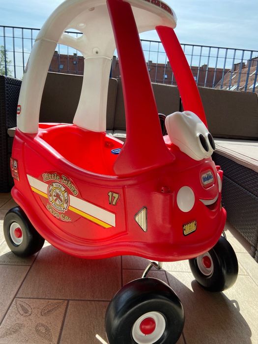jeździk Little Tikes Cozy Coupe w wersji wozu strażackiego