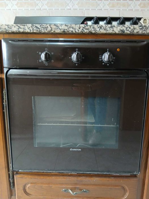 Forno elétrico + placa a gás