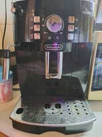 Maquina Delonghi magnifica S