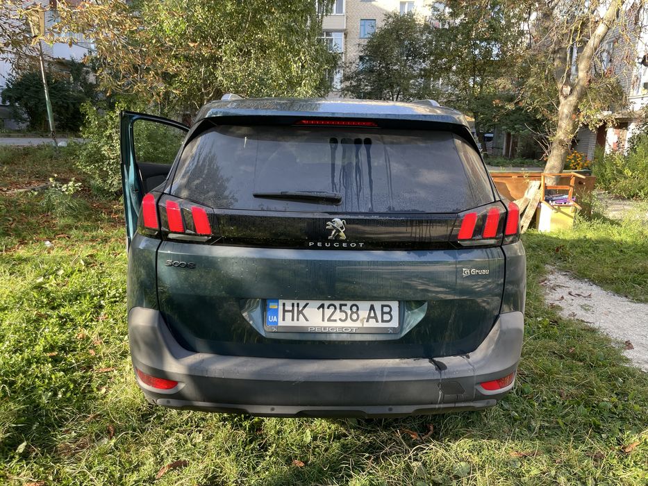 Пежо 5008 у хорошому стані