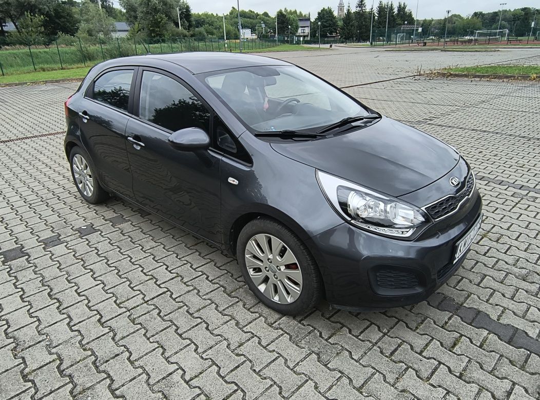 Samochód osobowy Kia Rio 1.2 2024 Rok Zadbane