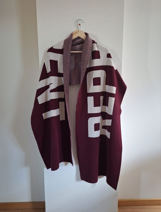 Represent Club Classic Logo Scarf
Lenght: 230 cm