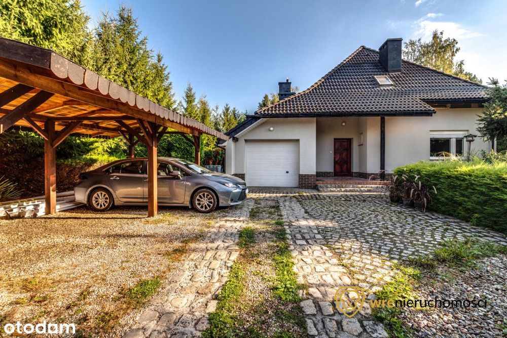 Dom z pięknym ogrodem w świetnej lokalizacji