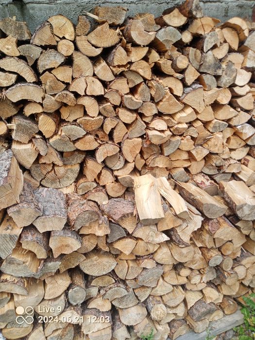 Suche drewno opałowe sosna