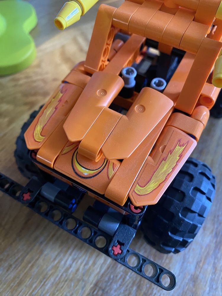 Lego el toro loco monster truck technic