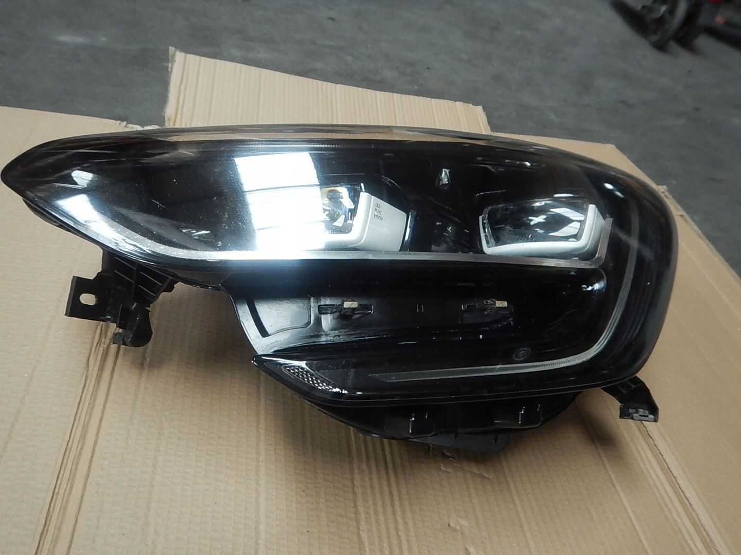LAMPA PRZOD LEWA RENAULT MEGANE 4 IV FULL LED PURE VISION 16-20