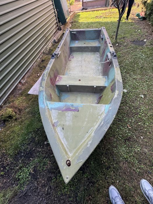 Човен гребний, ідеальний стан