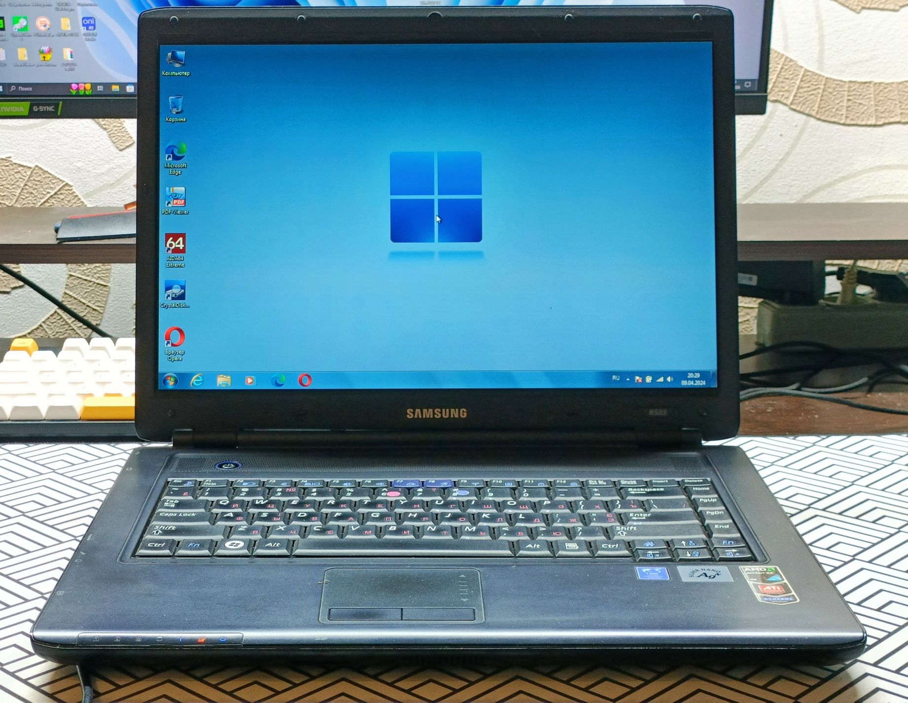 Ноутбук Samsung R503 (2 ядра, 4гб ОЗУ, SSD)