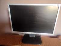 Monitor firmy LG 19 - cali