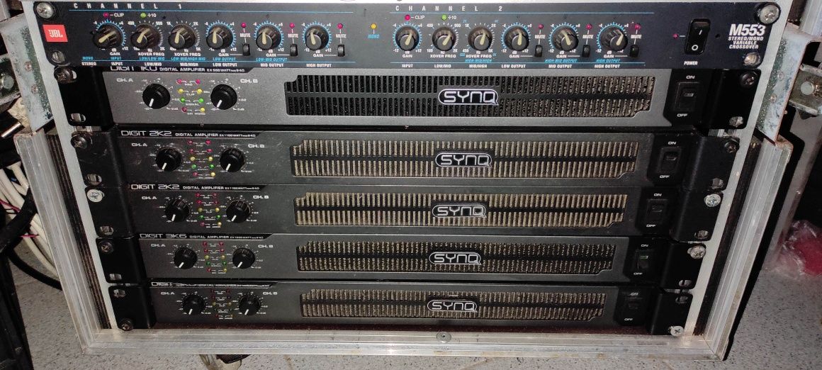 PA sistema som JBL 12200W - Colunas, amplificadores, x-over, cabos