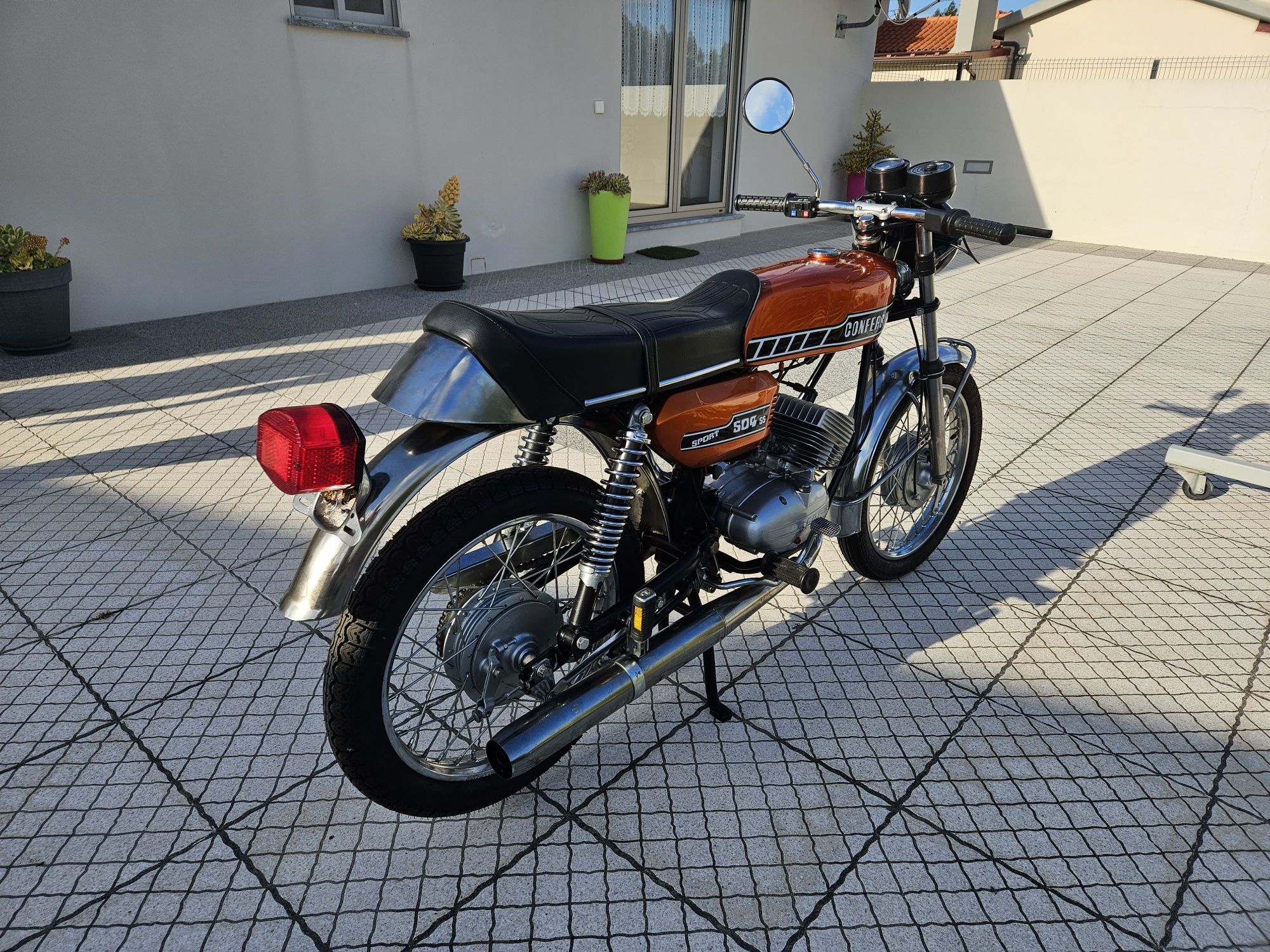 Motorizada Confersil 504 SS Sport