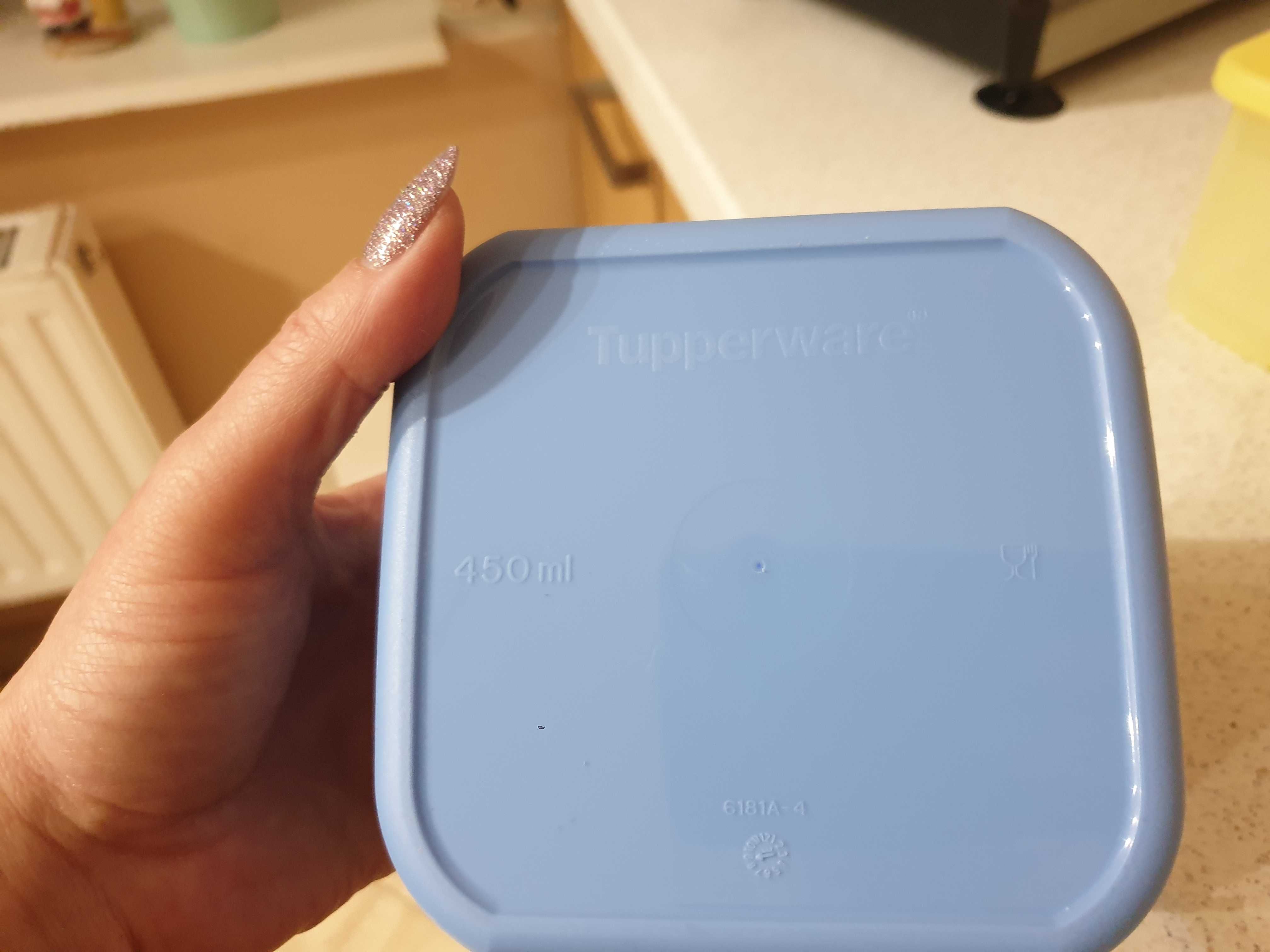 Tupperware - 2 pojemniki  na żywność